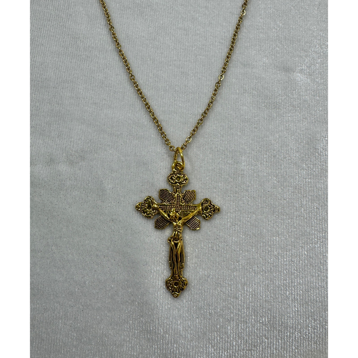 Gold Tone Cross Necklace 18-20 Inch Chain Christian Faith Jewelry N286
