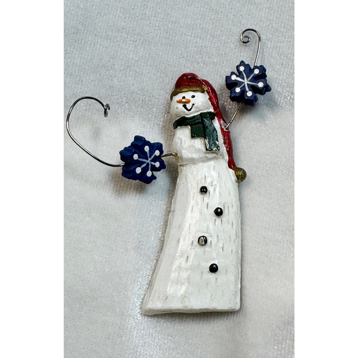 Vintage Folk Art Snowman Brooch Pin Wood Look Christmas Winter Holiday CP187