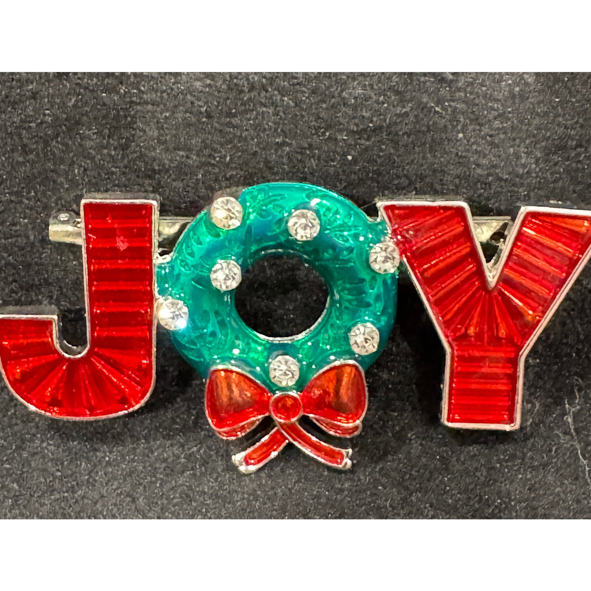 Vintage JOY Christmas Wreath Pin – Enamel & Rhinestone Holiday Brooch CP48