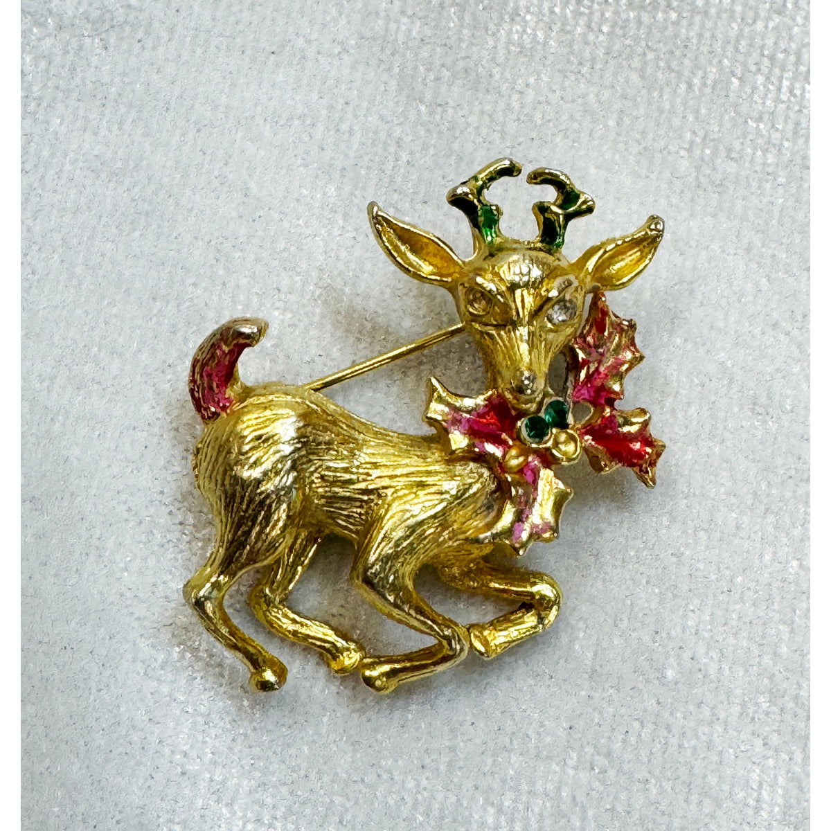 Vintage Christmas Reindeer Brooch Pin Gold Holiday Deer Fair Condition CP190
